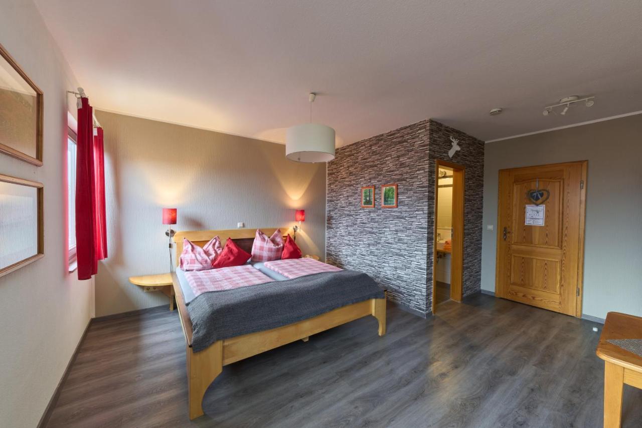 Landhotel Brauner Hirsch Kammerforst Luaran gambar